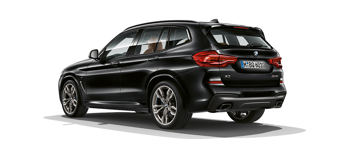 BMW X3 M40i 2020 Preto visão traseira de três quartos BMW X3 M40i 2020 Preto visão traseira de três quartos